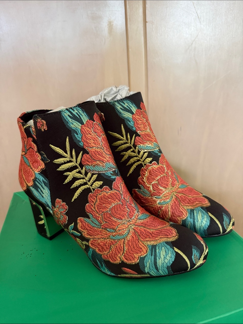 J.Renee Tunatti NEW Black Ankle Booties with Coral & Teal Floral Embroidery